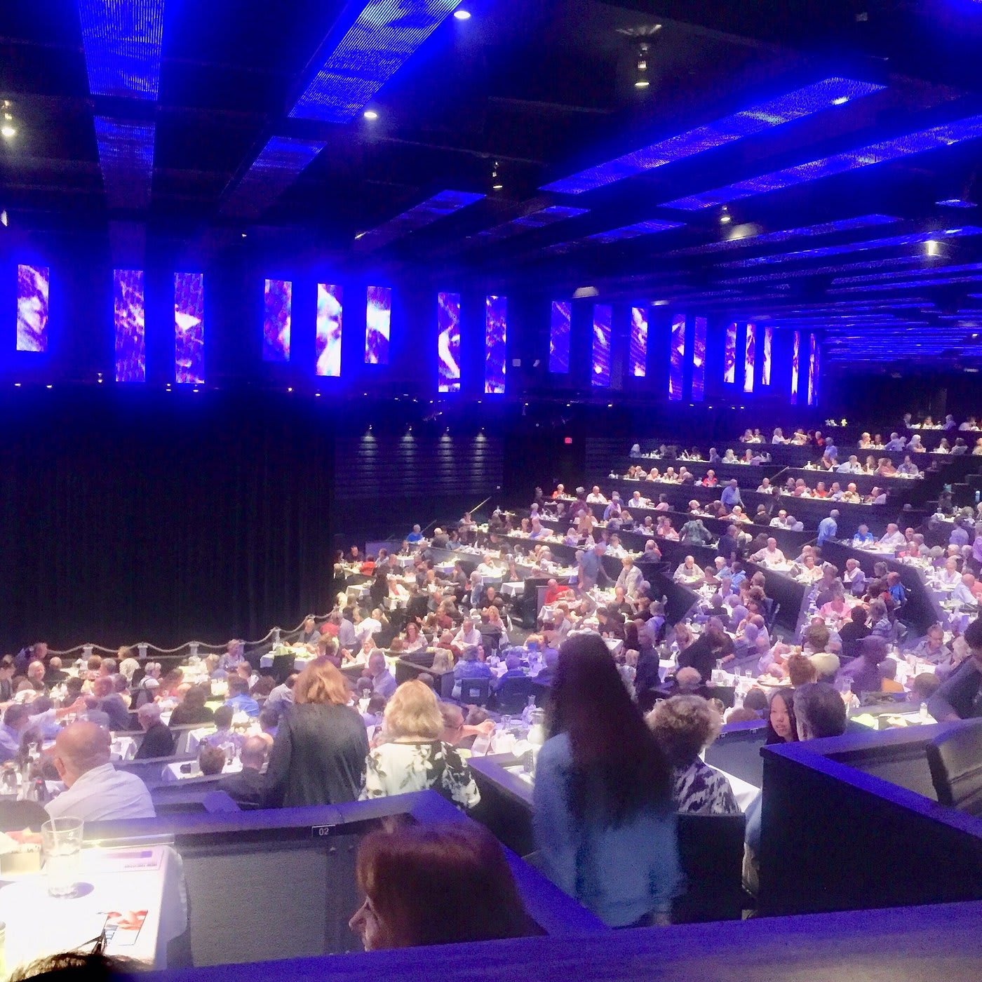 New Theatre & Restaurant