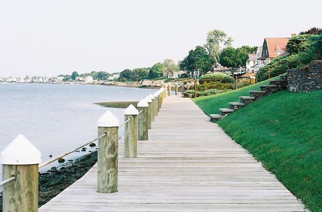 Conimicut Neighborhood