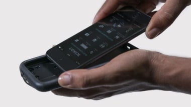 New Scandit Case Turns iPhone 7 and 8 into High-Performance Barcode Scanners
