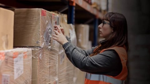 Enable Seamless Retail Logistics with Mobile Data Capture