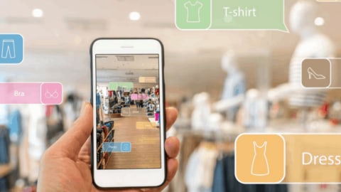 Augmented Reality in Retail: Merging the Physical & Digital Worlds