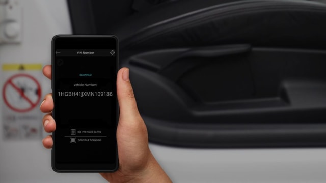 VIN code on smartphone screens