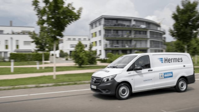 hermes car in motion