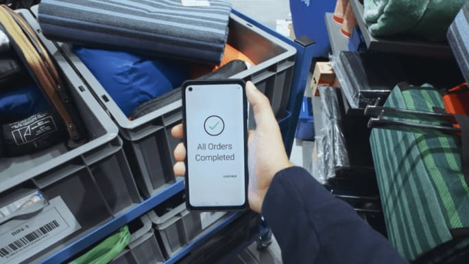 Why Connected Employees are Key to Retail Differentiation in 2022