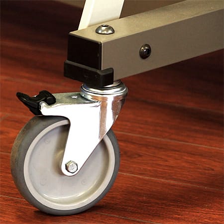 Locking indoor wheel on the Whistler table
