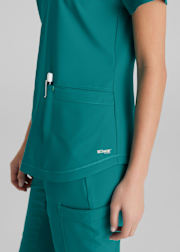 Rhythm 2-Pocket V-Neck Scrub Top
