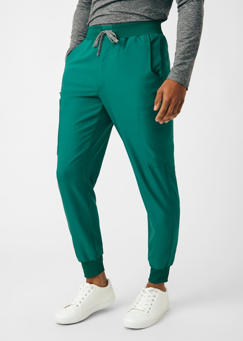 7-Pocket Rib Knit Waistband Men's Cargo Jogger | Scrubs & Beyond