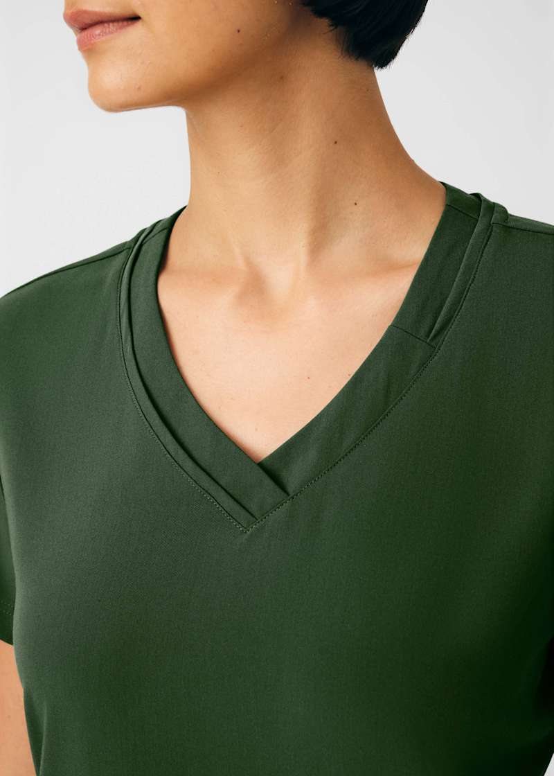 3-Pocket V-Neck Top | Scrubs & Beyond