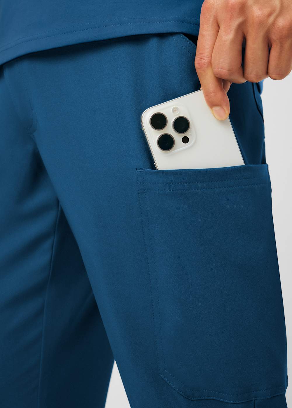 7-Pocket Rib Knit Waistband Men's Cargo Jogger | Scrubs & Beyond