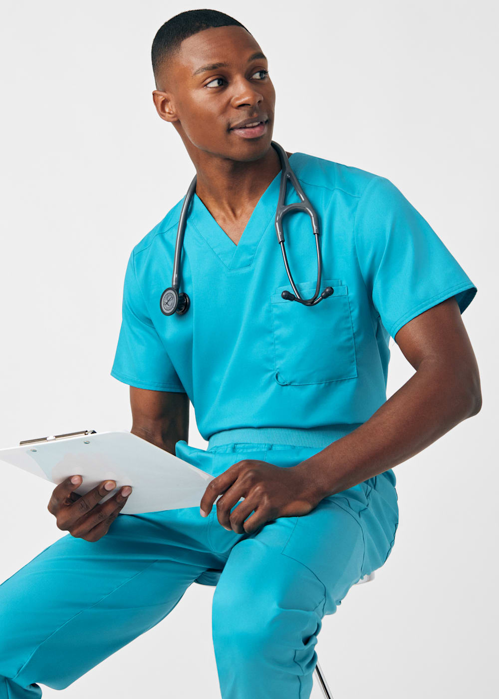 2-Pocket V-Neck Men's Top | Scrubs & Beyond