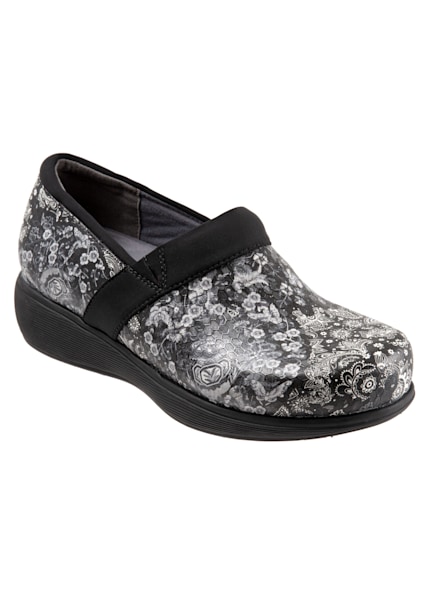 SoftWalk Nursing Shoes | Scrubs \u0026 Beyond