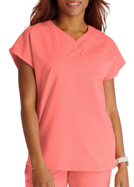 Breeze 3-Pocket Curved V-Neck Scrub Top