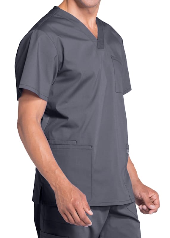 A Guide To Wearing Scrubs: How Should They Fit And What Should You Wear With  Them? - Silver Lining Scrubs — Silver Lining Scrubs