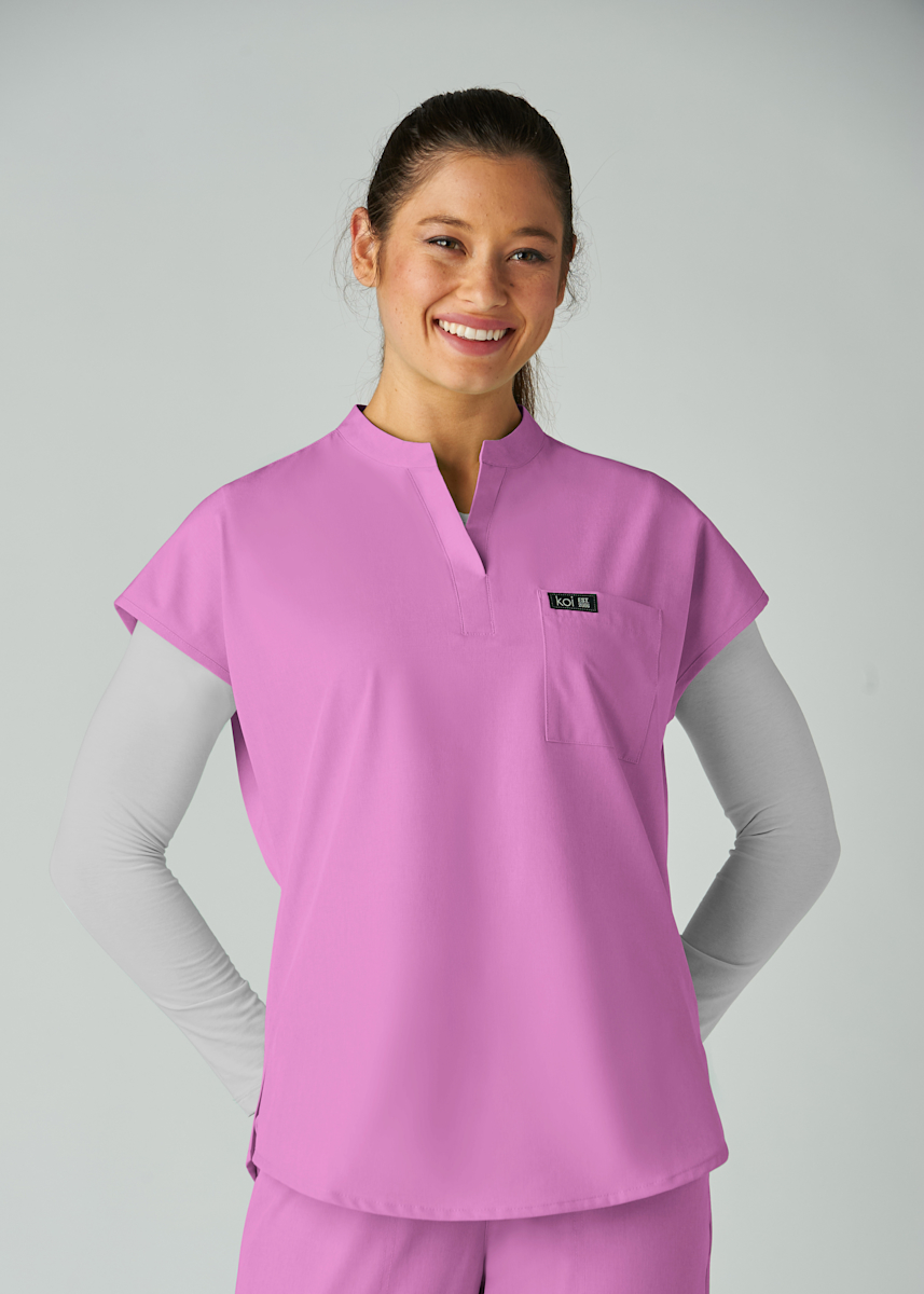 Ari 1-Pocket Mandarin Collar Top