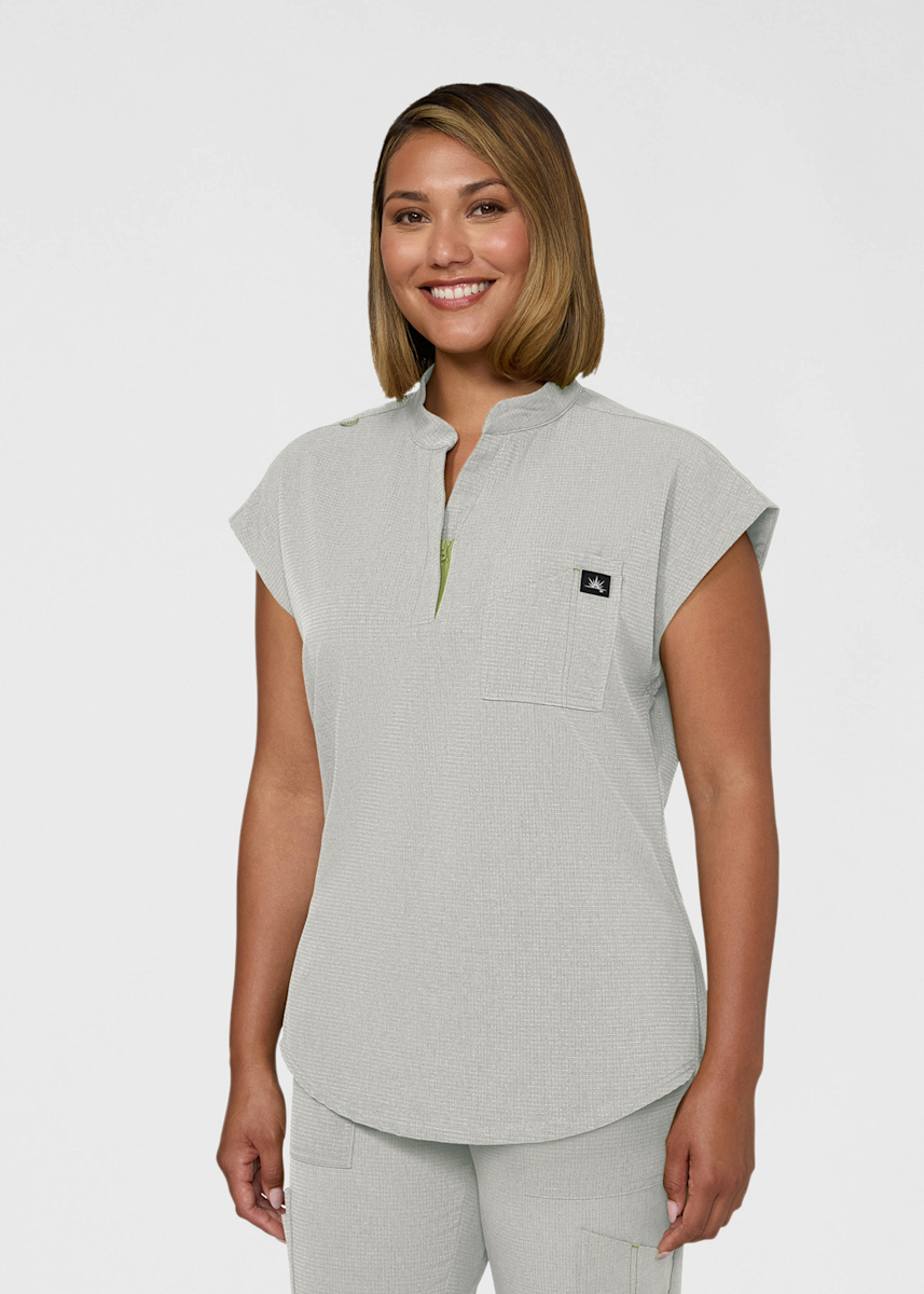 Catrin 1-Pocket Mandarin Collar Zipper Top