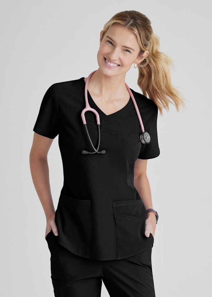 Reliance 3 Pocket Mock Wrap Top