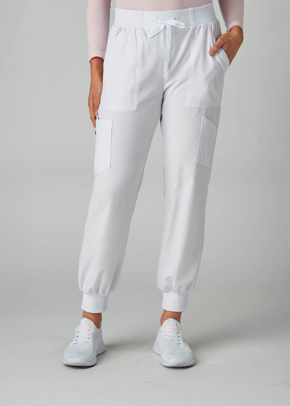 Catrin 1-Pocket Round Neck with Zipper Top