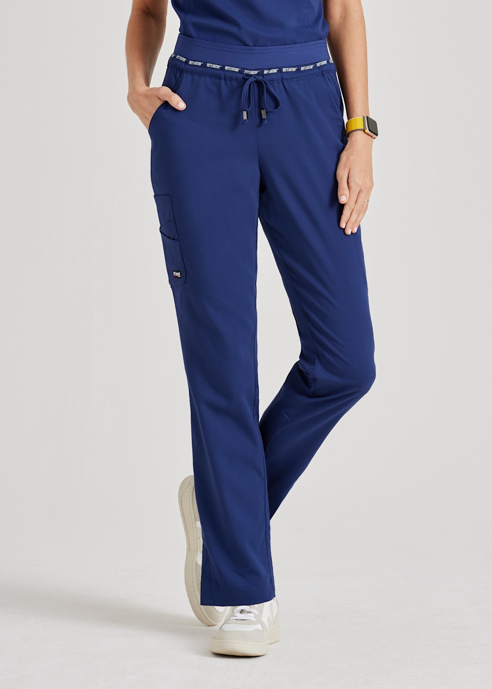 Emma 4 Pocket V-Neck Scrubs Top