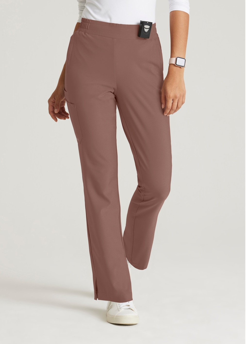 Rhythm 2-Pocket V-Neck Scrub Top