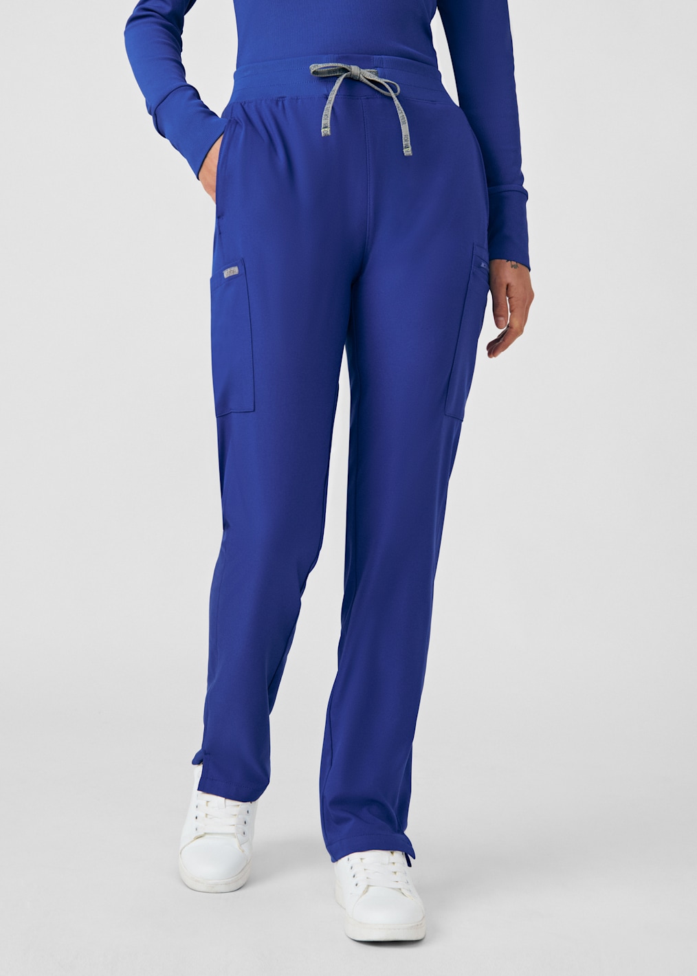 2-Pocket V-Neck Tuck-In Top