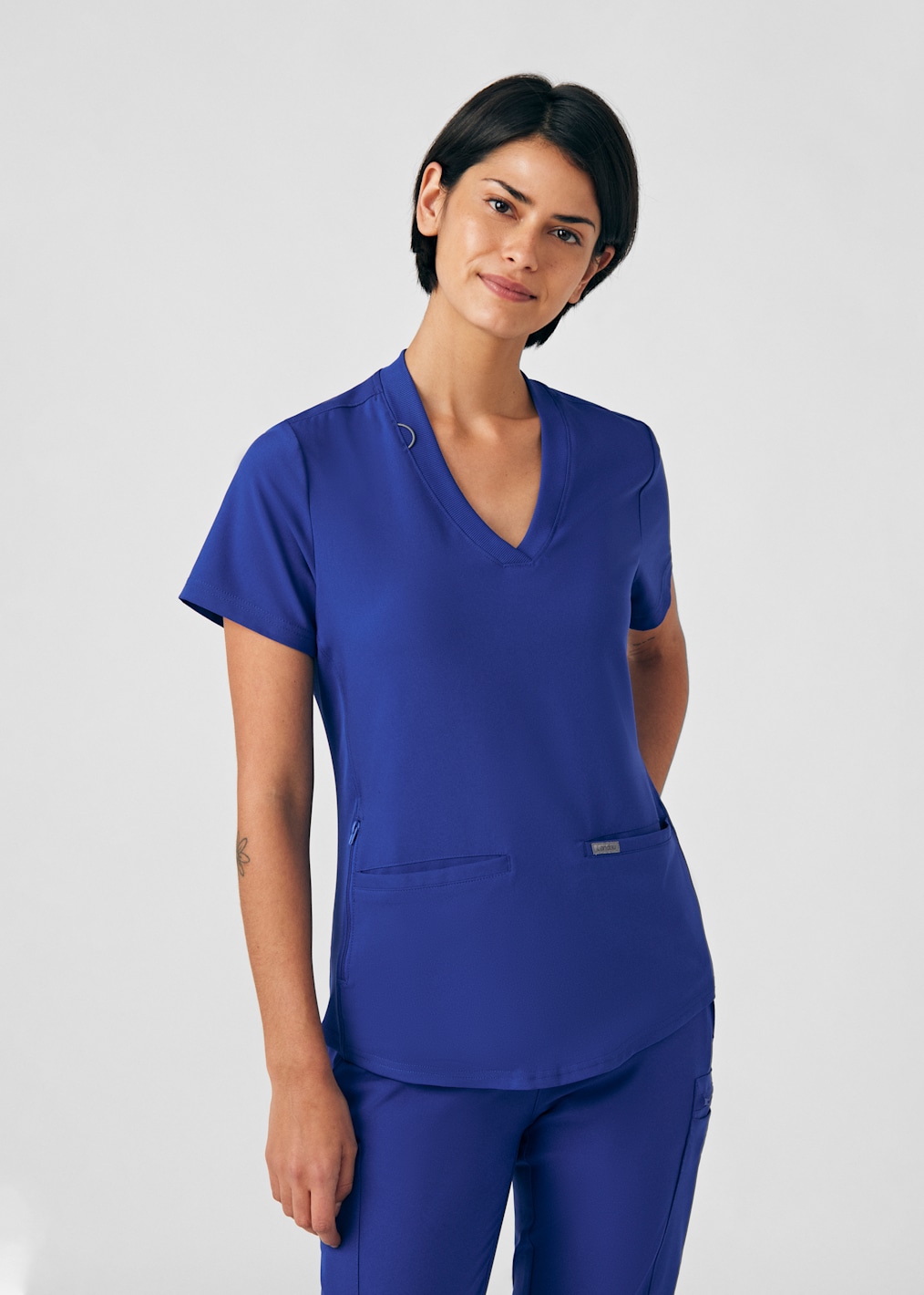 2-Pocket V-Neck Tuck-In Top