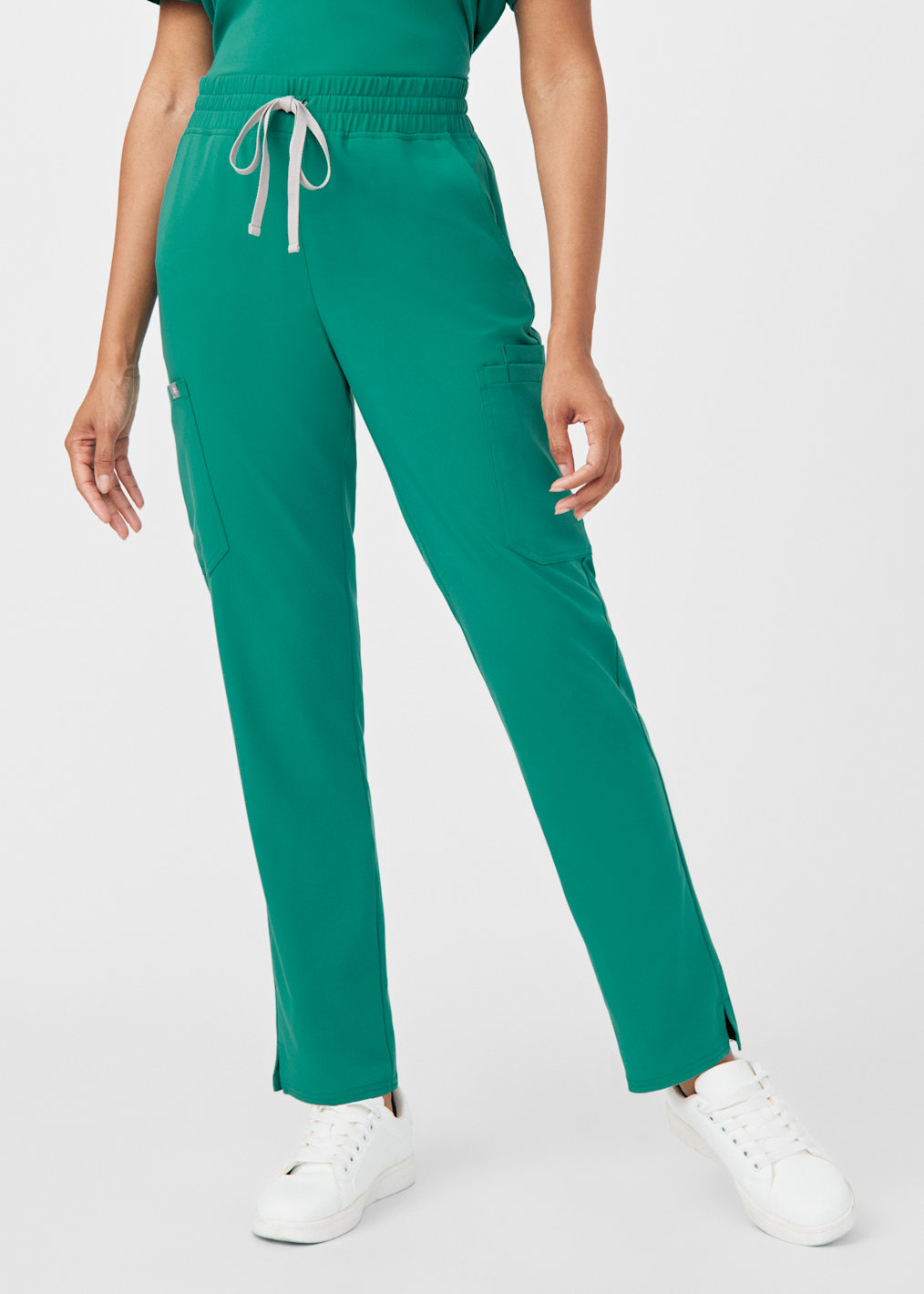 3-Pocket Dream V-Neck Scrub Top