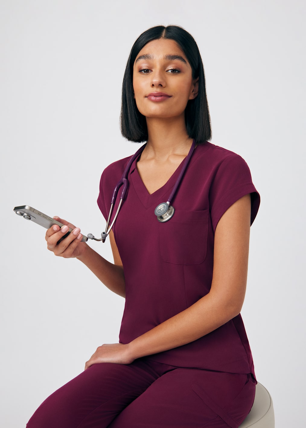 Chest Pocket V-Neck Tuck-In Scrub Top