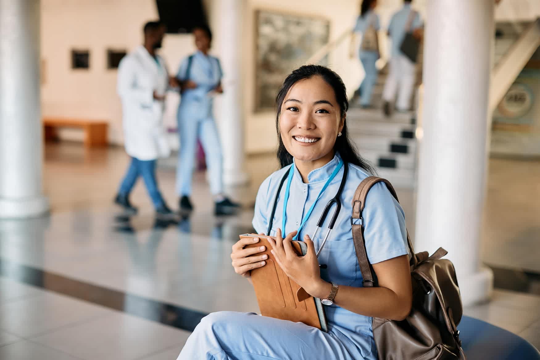 7 Tips on How to Land Your Dream Nursing Job