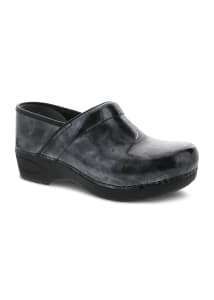 dansko nursing clogs clearance