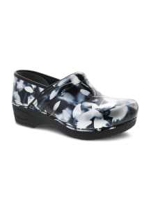 dansko nursing clogs clearance