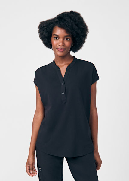 Melody 3-Pocket Dolman Top | Scrubs & Beyond