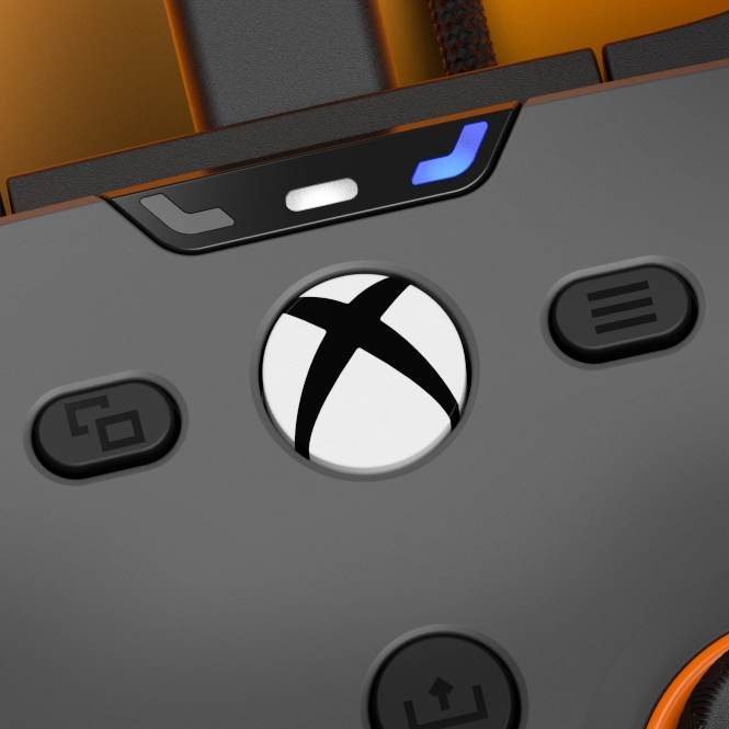 בקר גיימינג חוטי עבור PC/Xbox&nbsp;דגם Valor Wired TMR מבית&nbsp;SCUF
