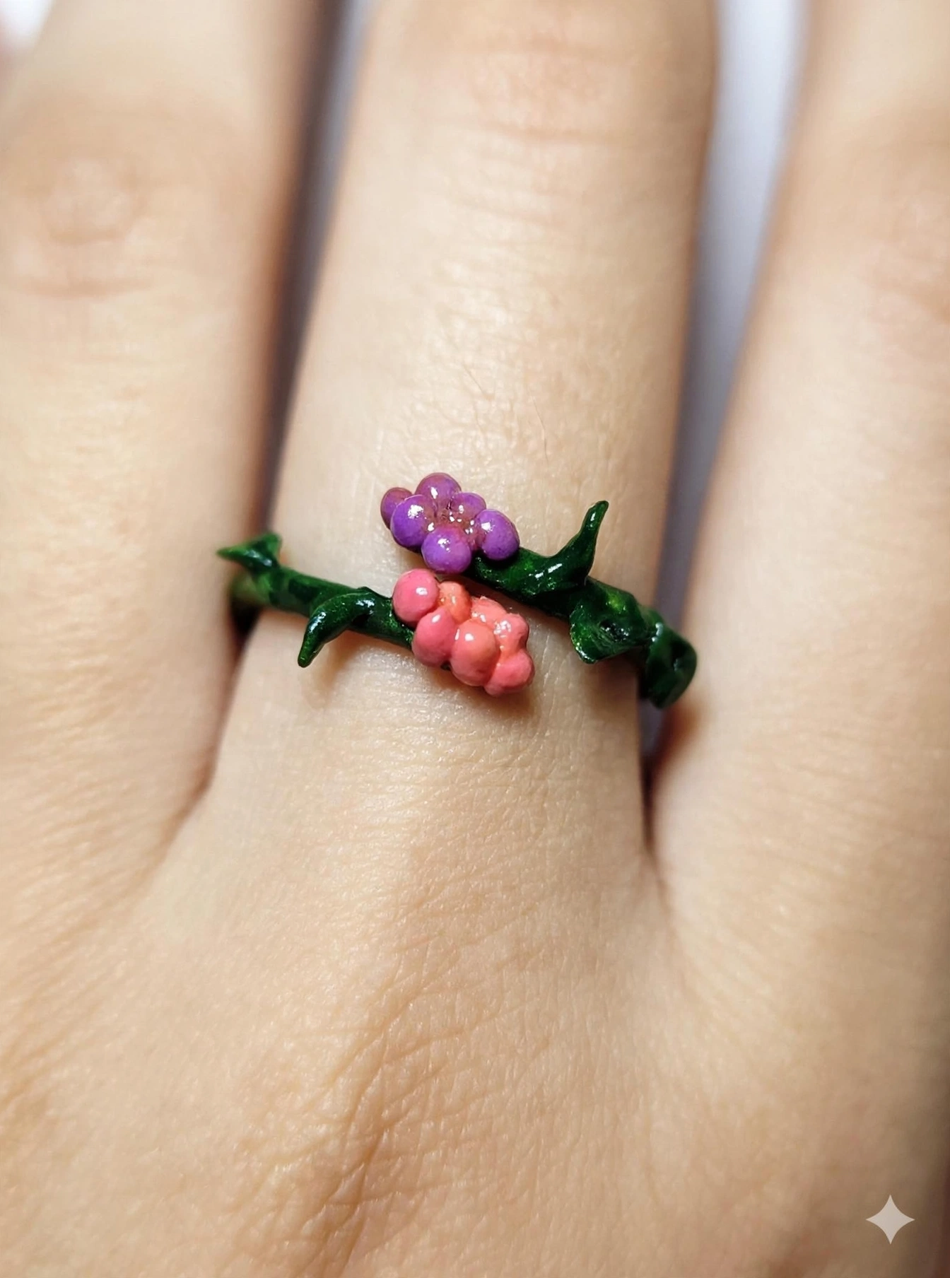 🌸 Berry Blossom Vine Ring 3