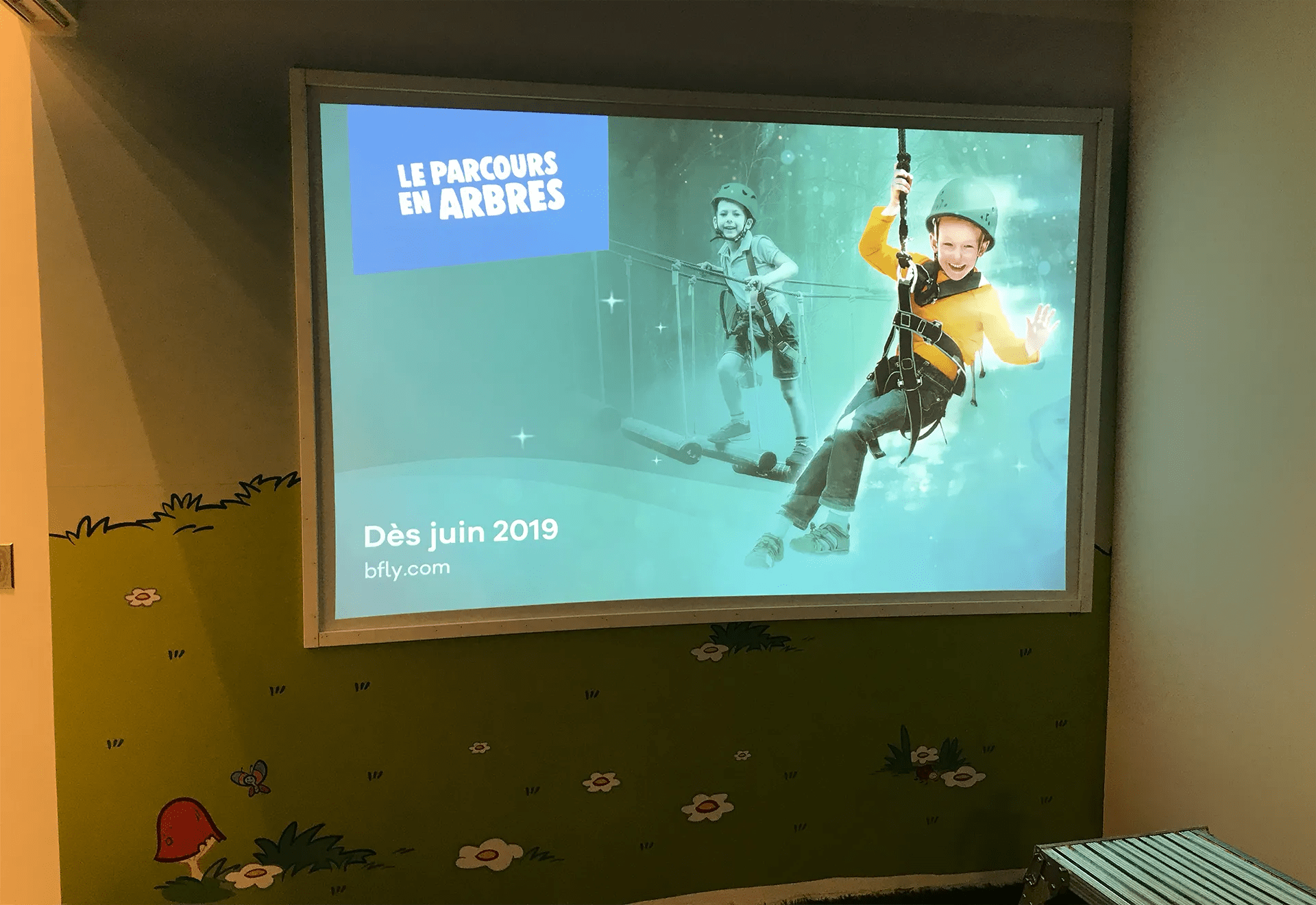 5 Affichage mural — affichage-mural-bfly-illumine_nrolhv