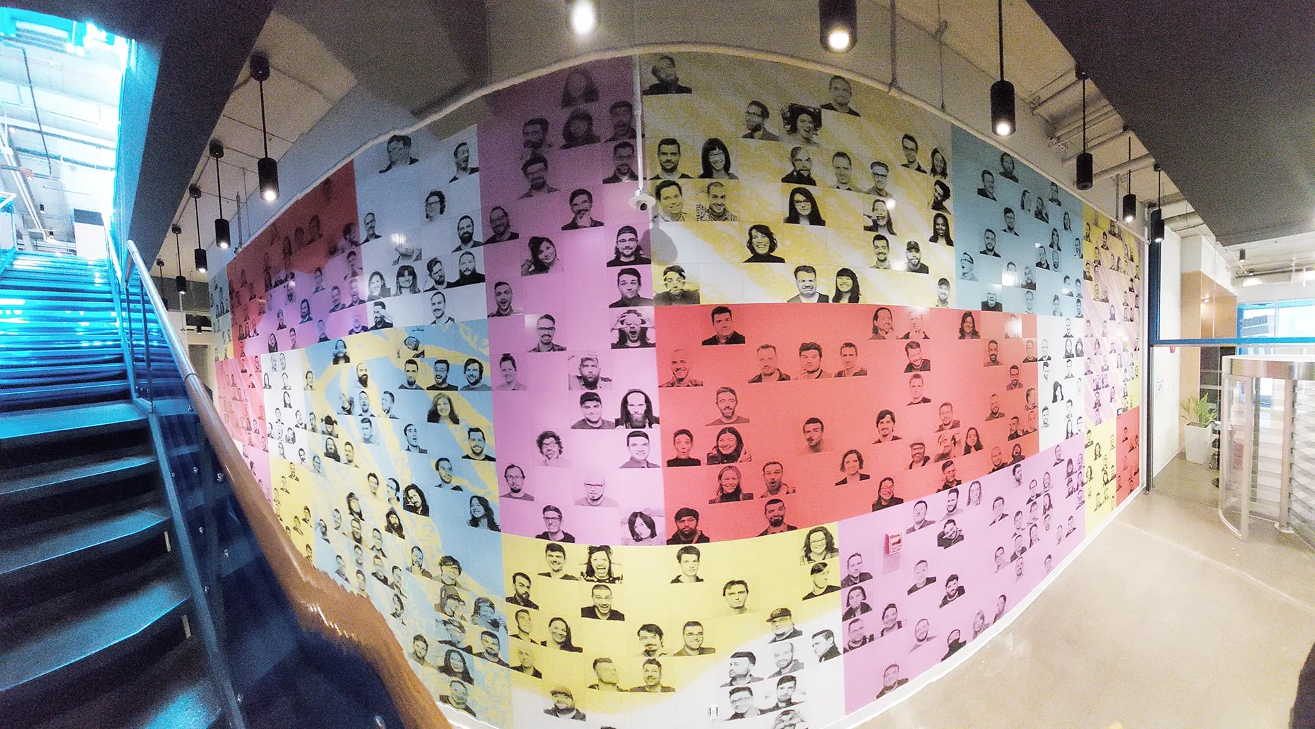 5 Affichage mural — affichage-mural-faces_czohsm
