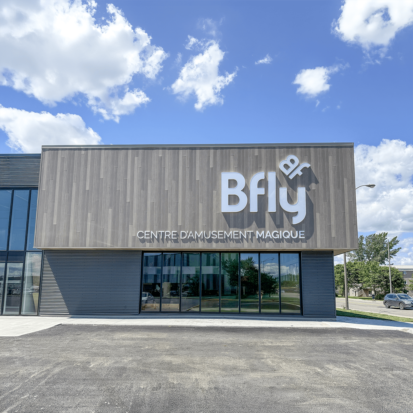 2 Enseigne extérieure — bfly03_lngc2g
