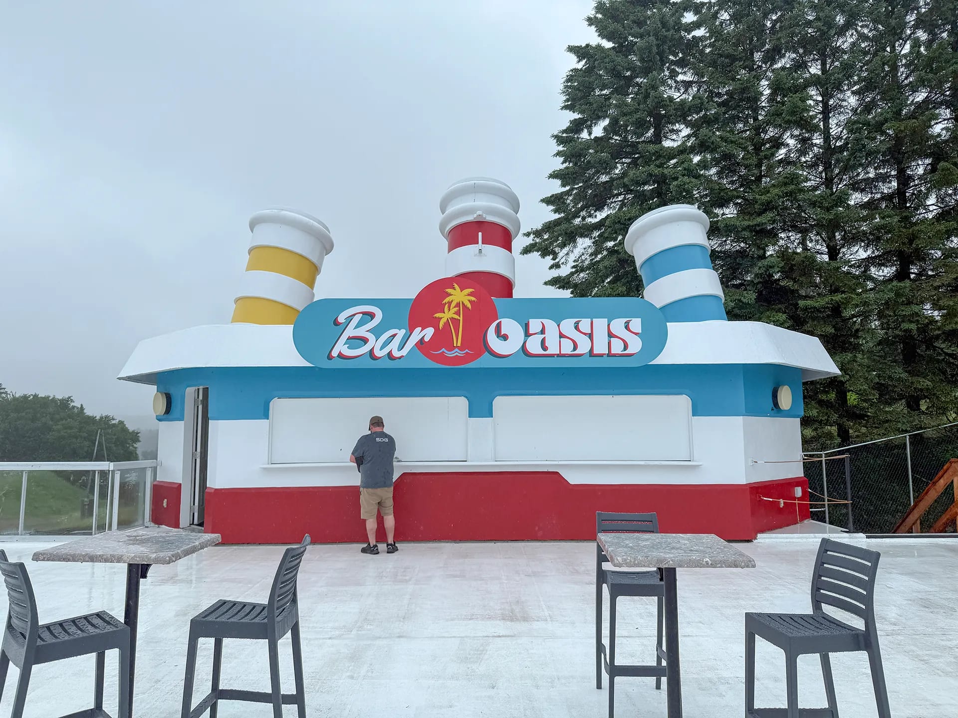 2 Enseigne extérieure — enseigne-exterieure-bar-loasis_vnqslo