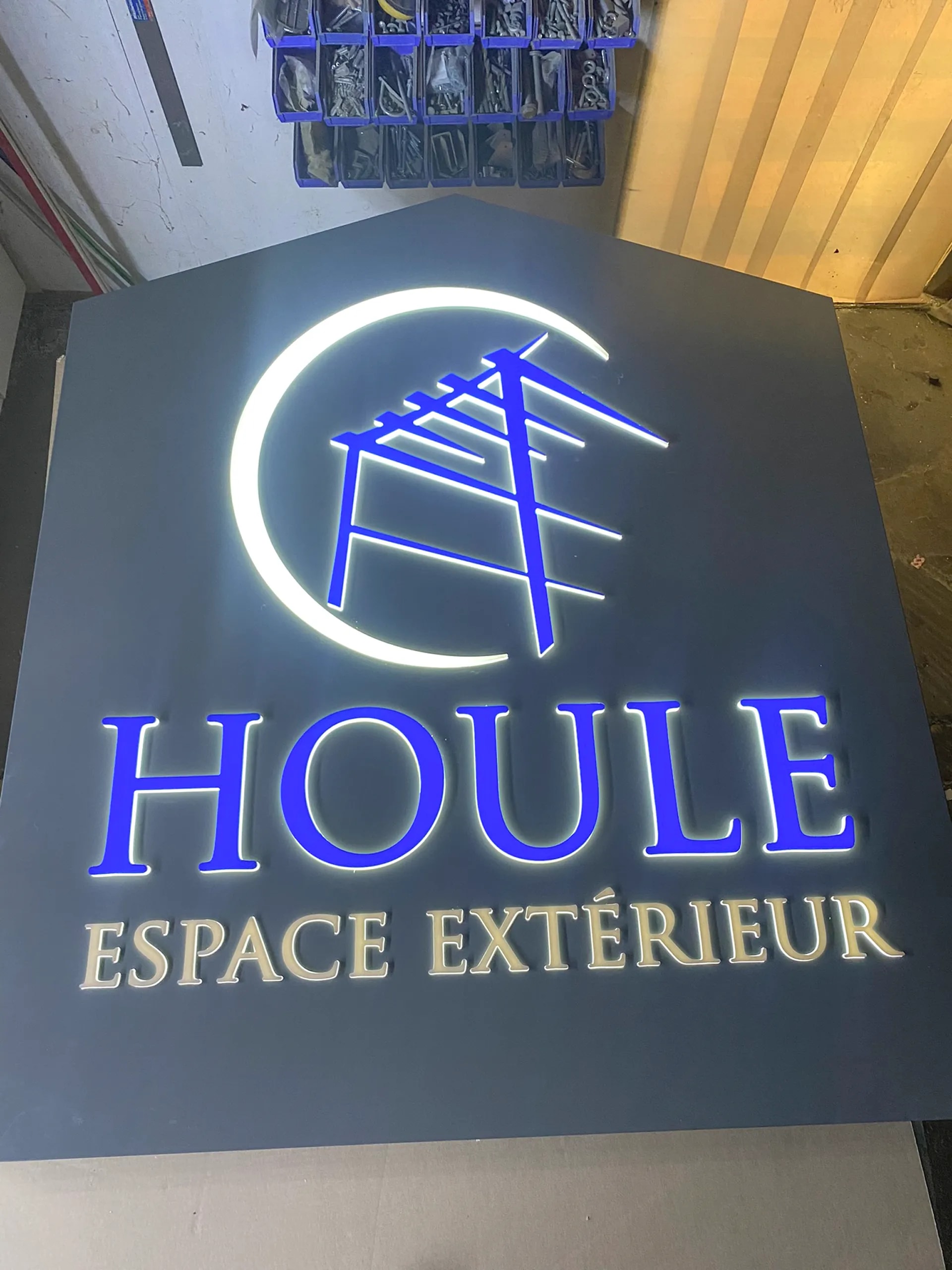 2 Enseigne extérieure — enseigne-exterieure-houle_t8i49c