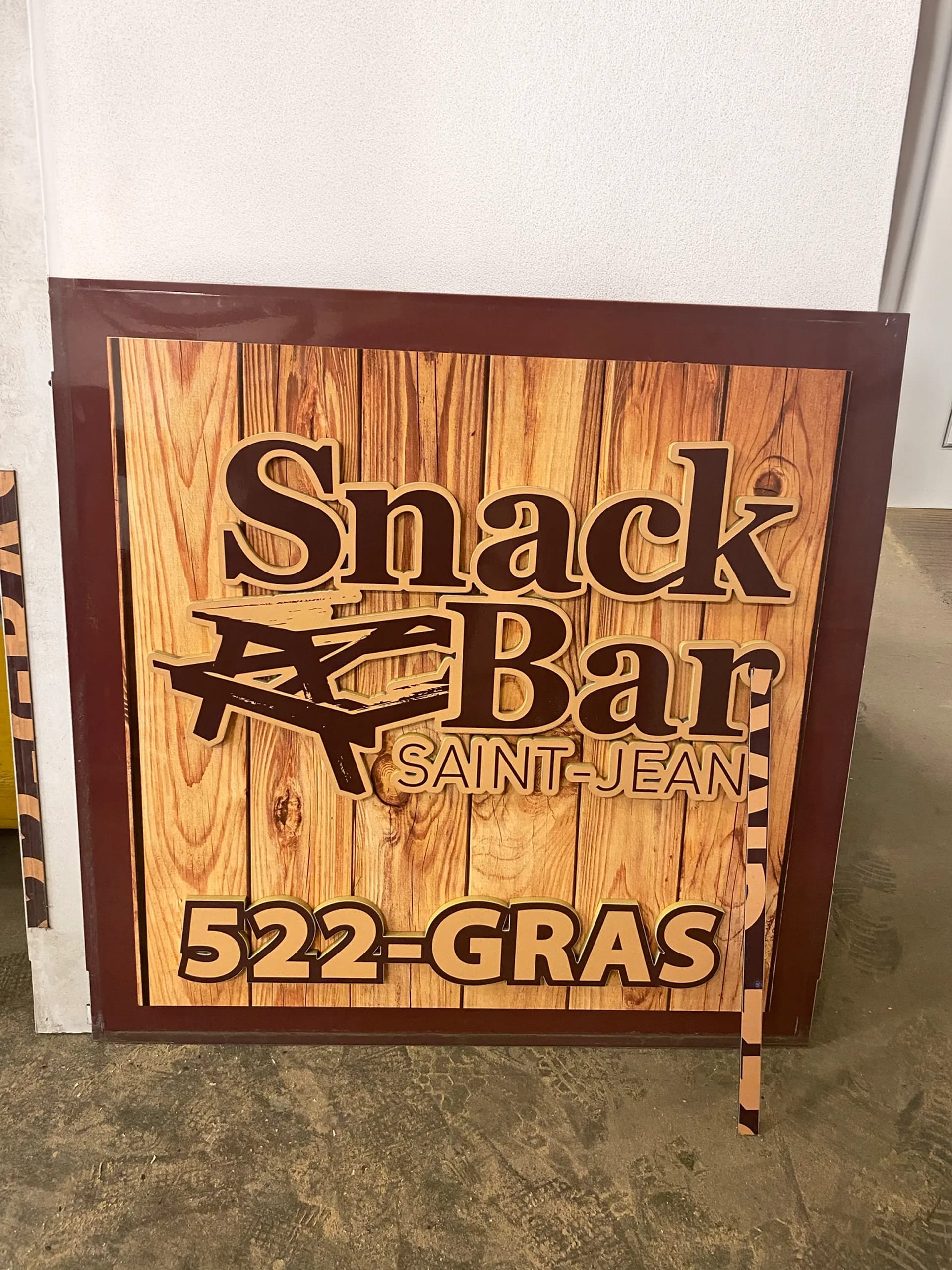 2 Enseigne extérieure — enseigne-exterieure-snack-bar-saint-jean-gras_l8nzdy