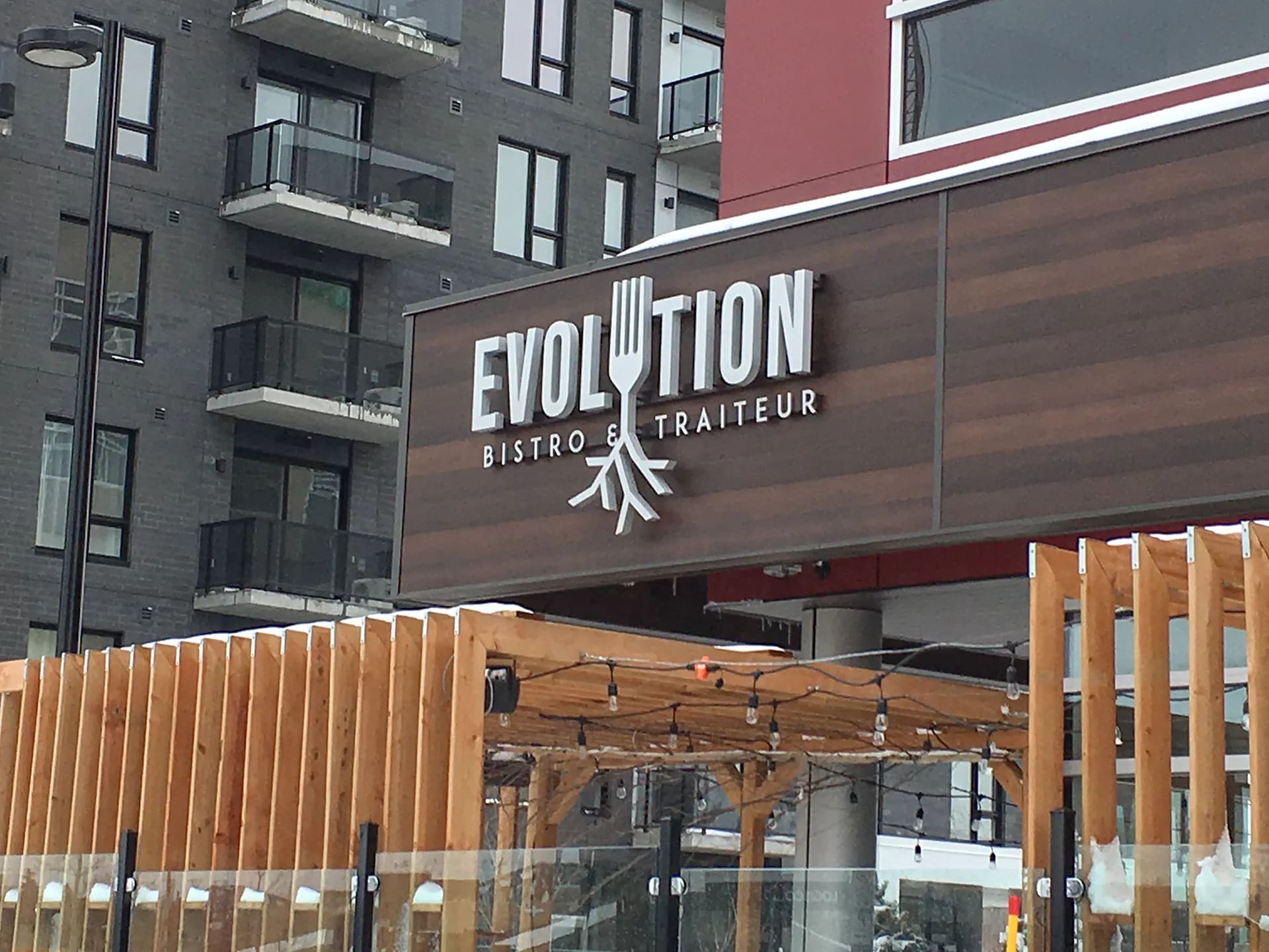 1 Enseigne façade — enseigne-facade-evolution_uszxua