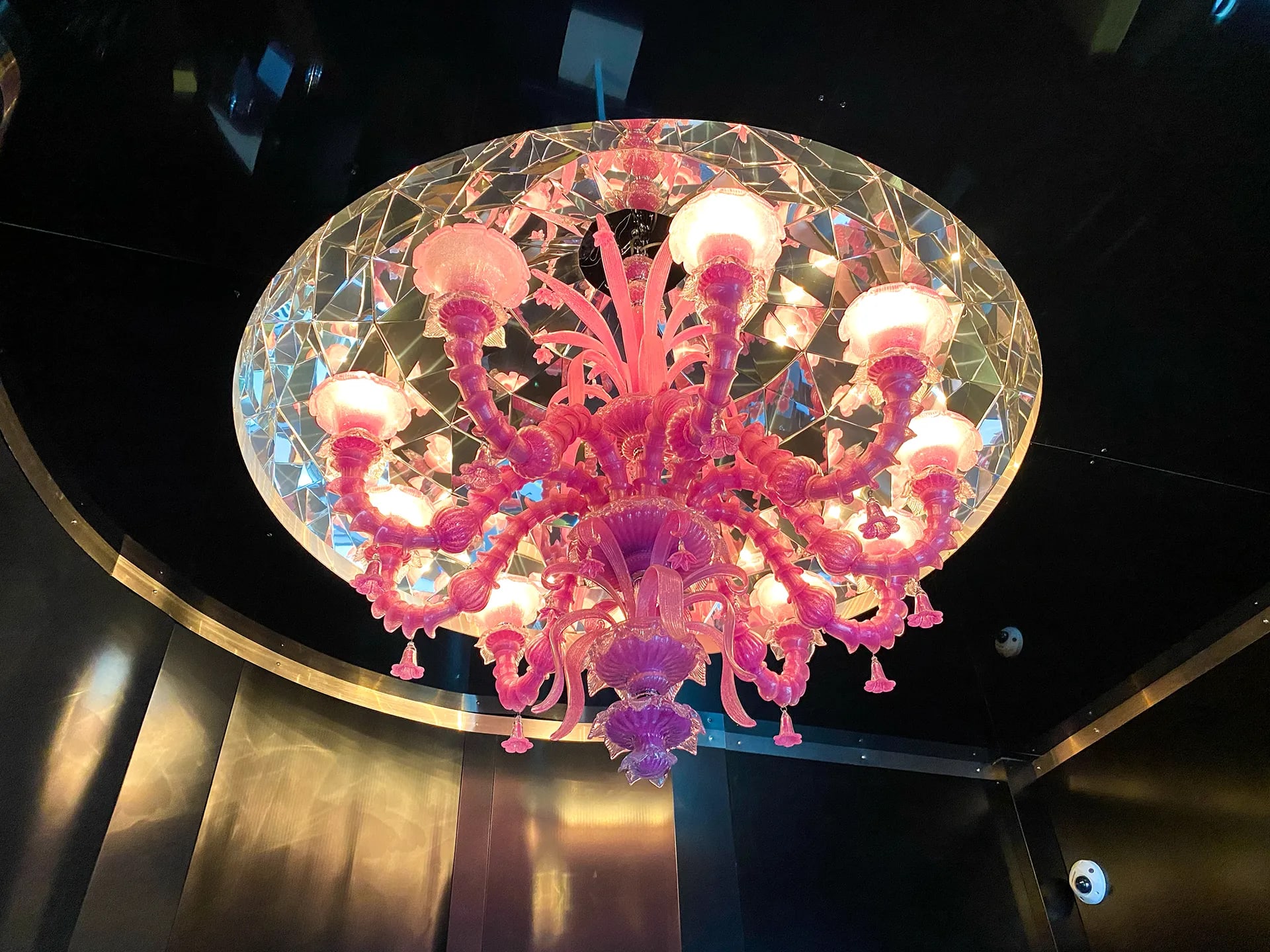 3 Enseigne suspendue — enseigne-suspendue-roccocco_ro0smq