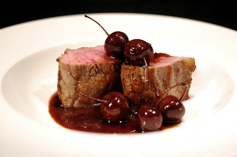 solomillo with cherry jus