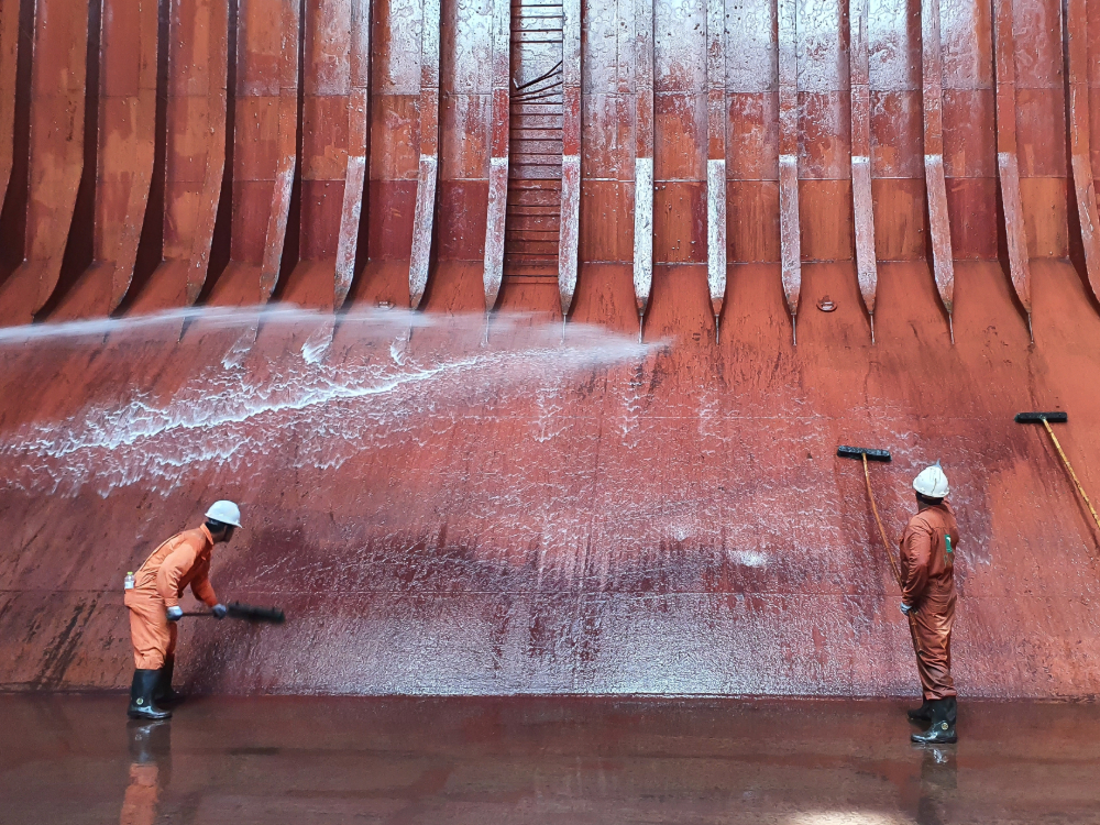 Cargo Hold Cleaning & Surface Preparation