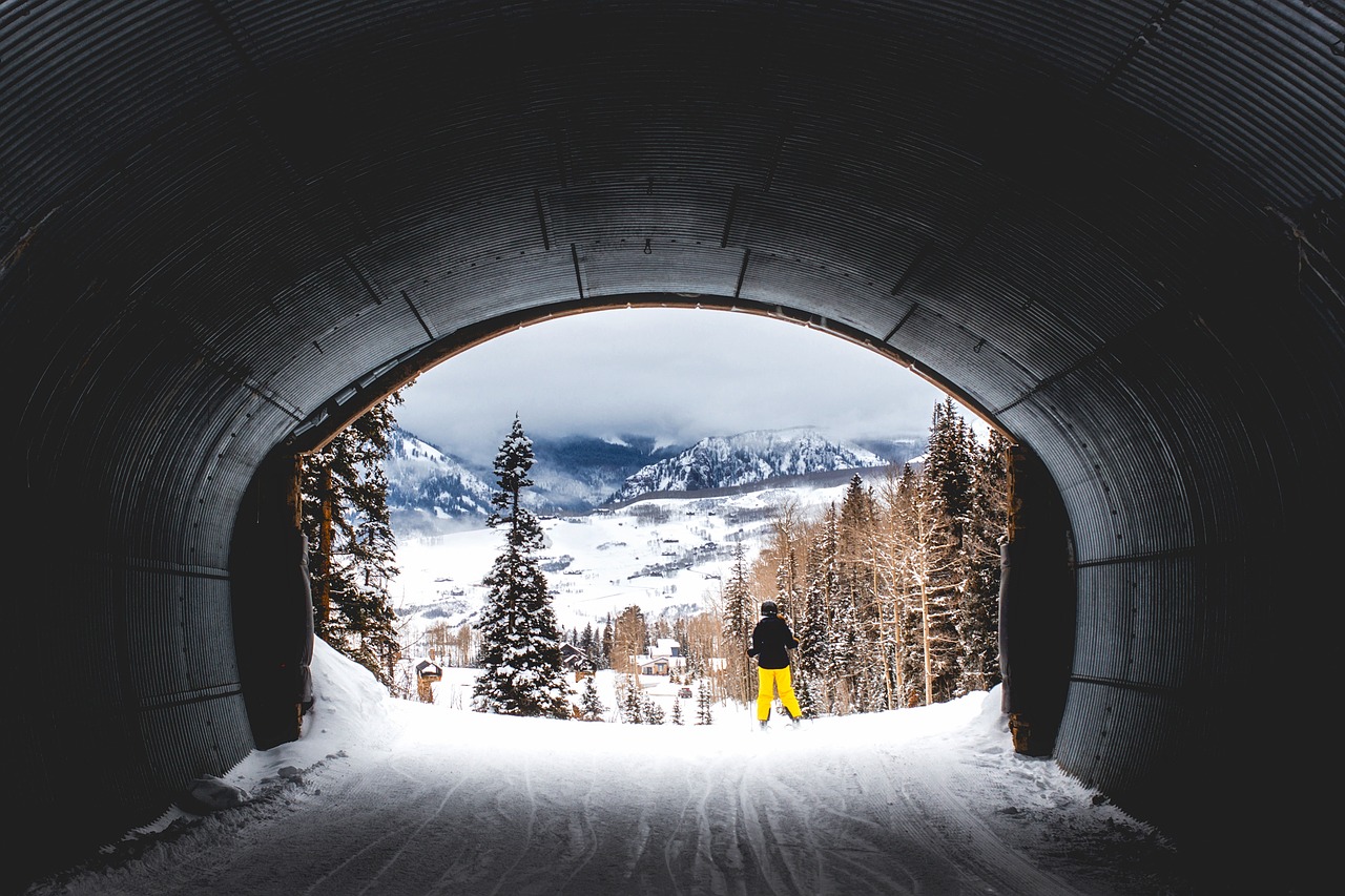 8 Thrilling Winter Sports in Colorado to try this winter