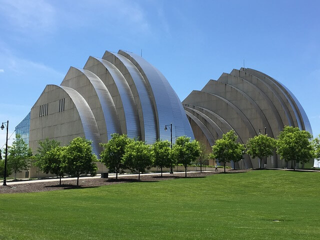 Romantic and Fun Getaways in Kansas