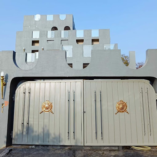 A Creation Castle Farm Stays