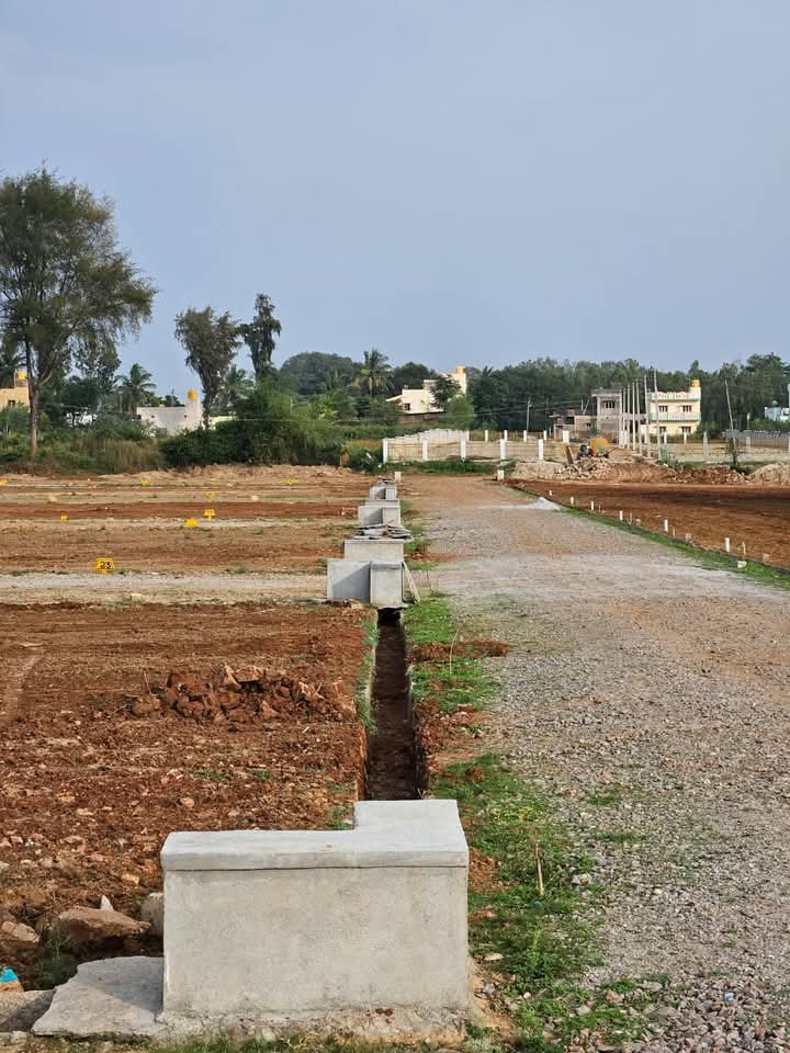 Builders – property image