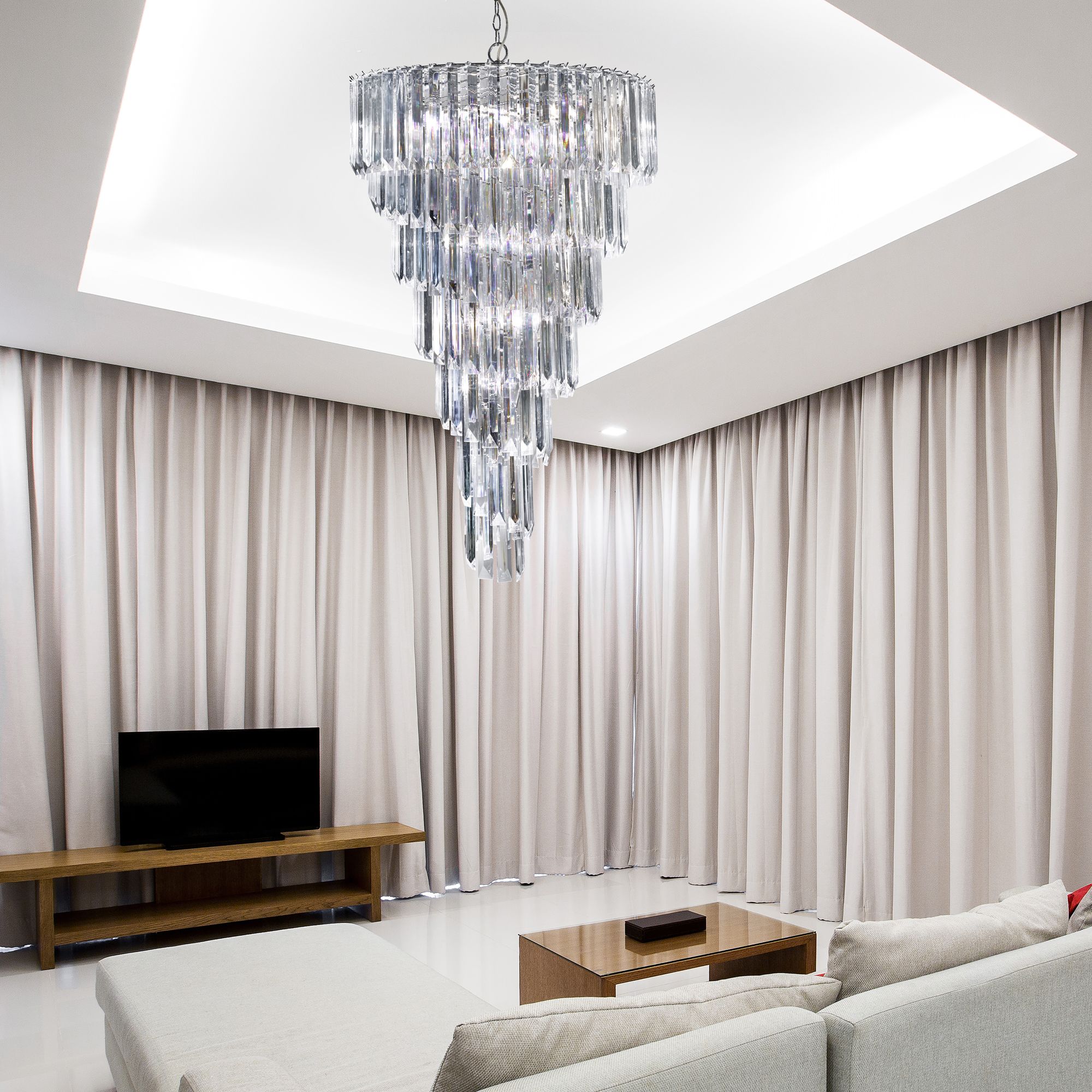 1 x Sigma Chrome 9 Light Chandelier With Clear Acrylic 1 x Sigma Chrome 9 Light Chandelier With Clear Acrylic
