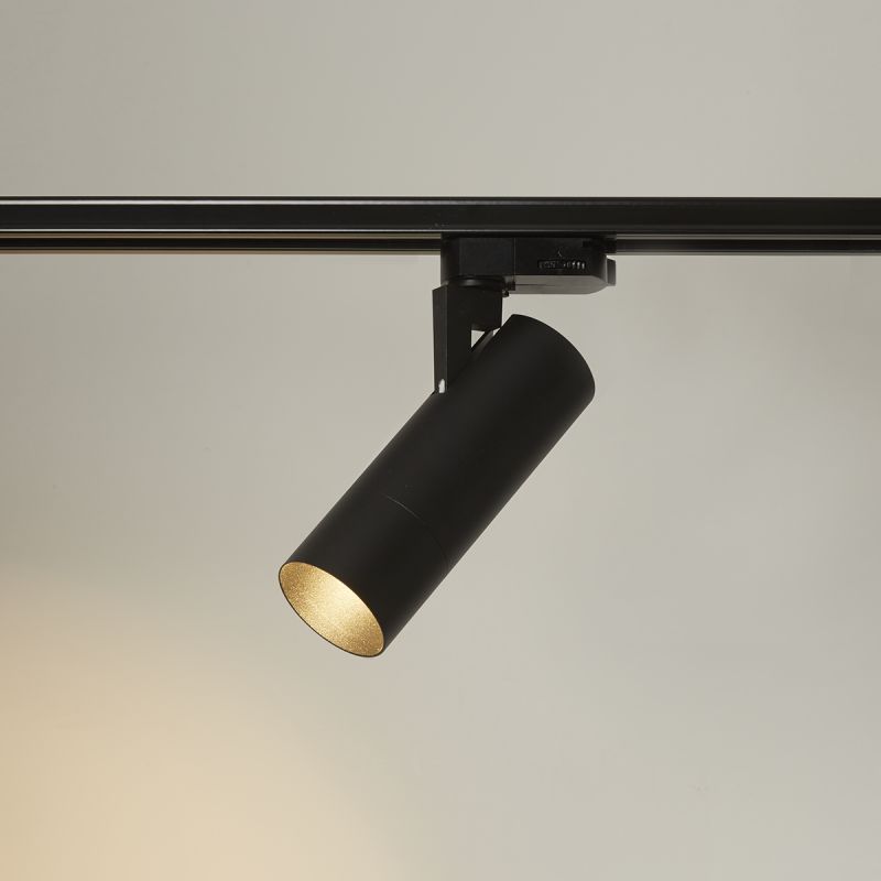 Andromeda Track Black