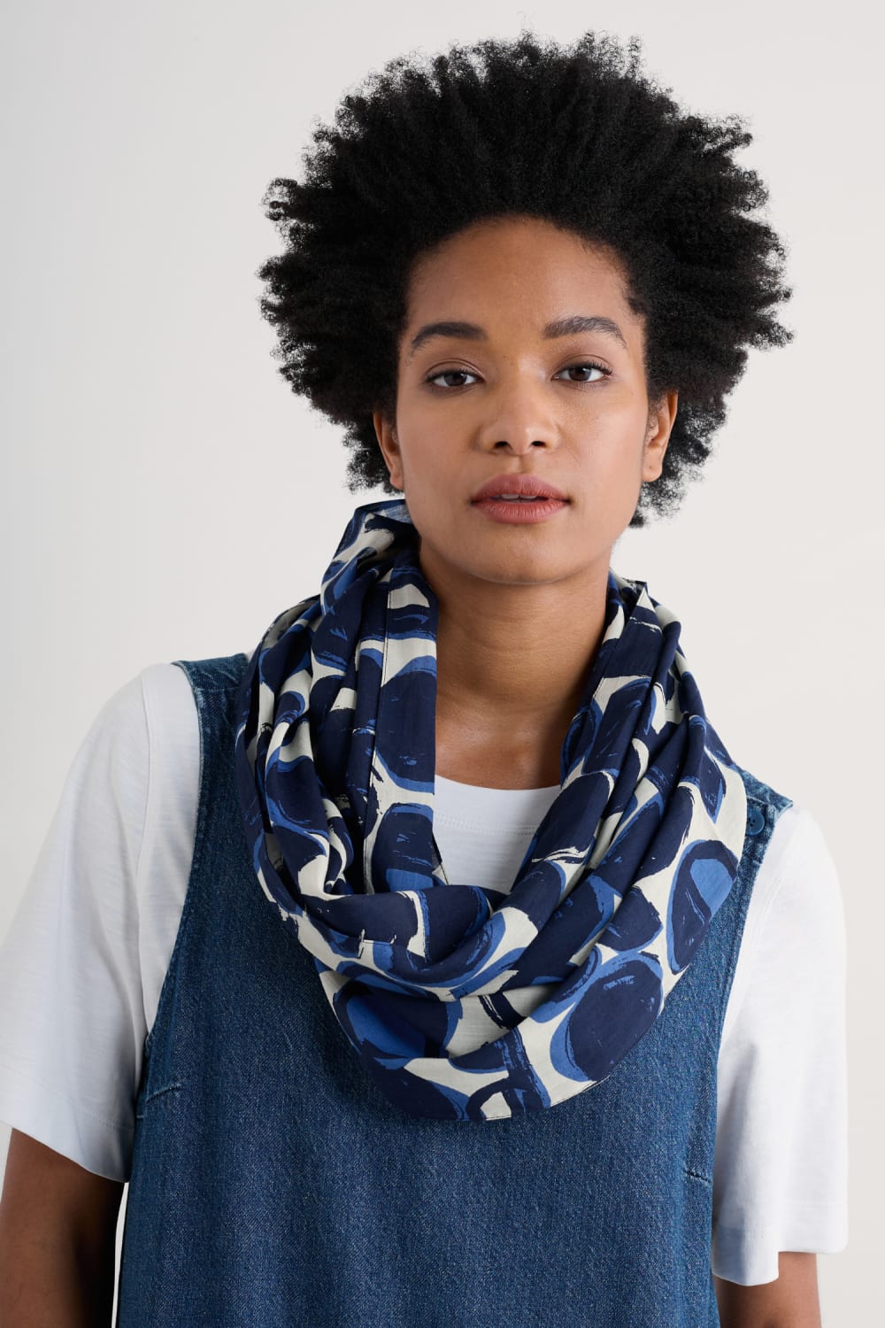 Short Cowl Infinity Scarf Scarf Outfit How To Wear A Short